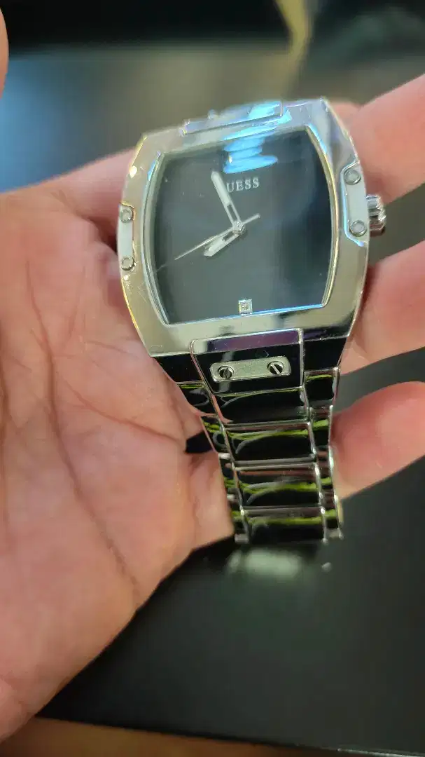 Jam Tangan Merk Guess Pria Tipe GW0387G1 original