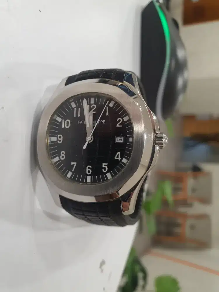 Dijual jam tangan kinetik merek Patek