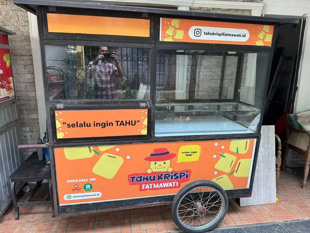 DIJUAL GeroBak / Stall ex Tahu Krispi ada Roda