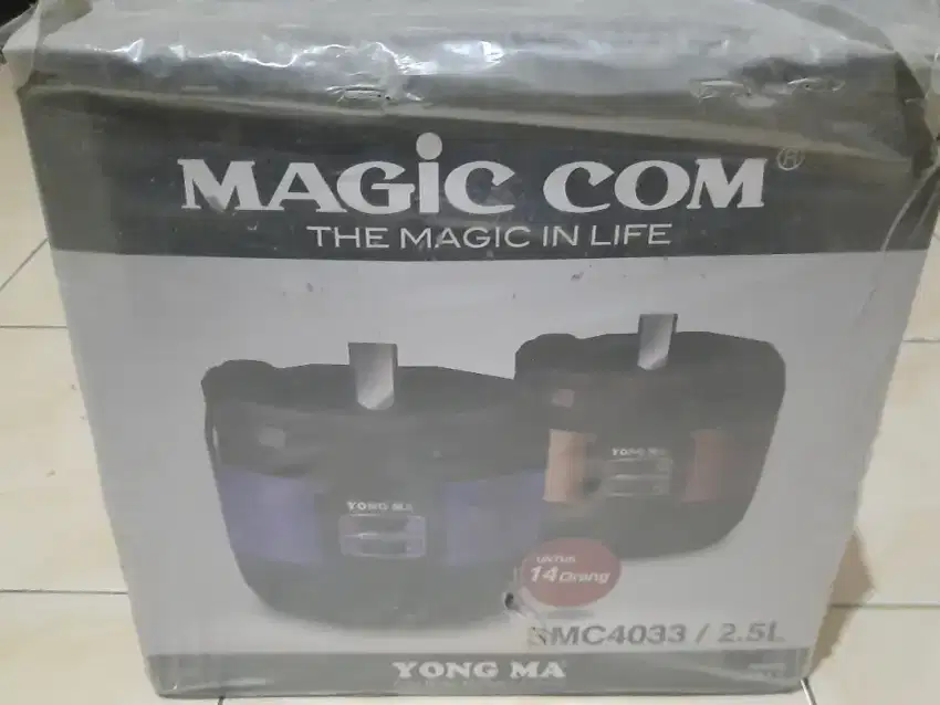 Magic com merk Yong May SMC 4033