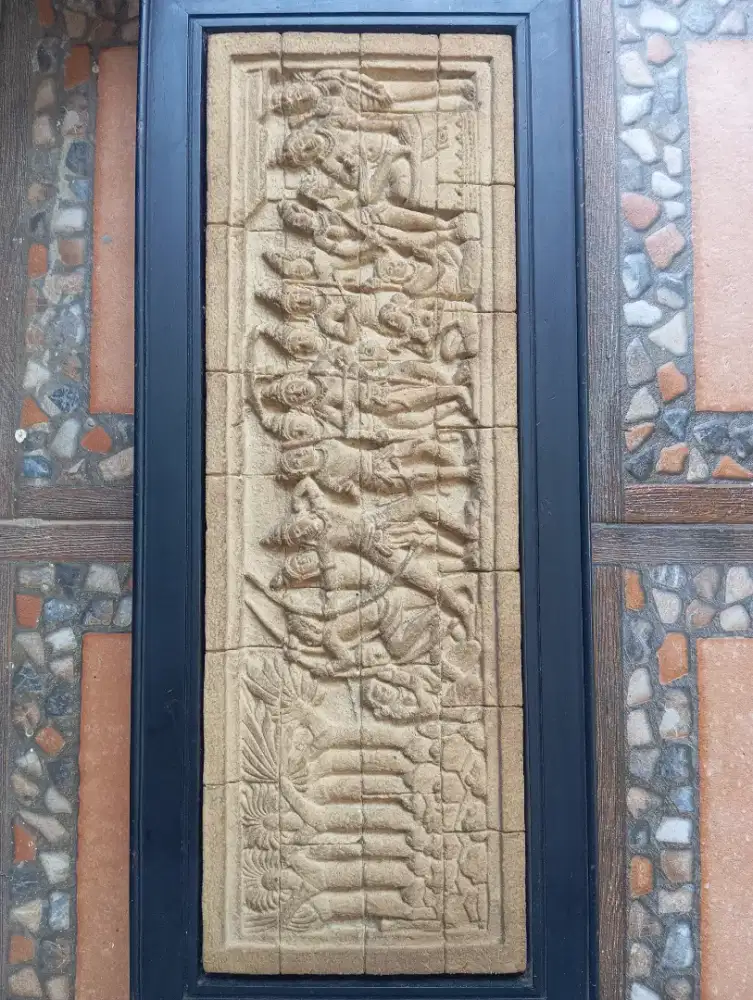 RELIEF BOROBUDUR