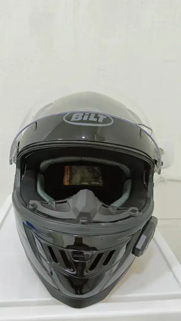 Helm fullface BILT impor plus Bluetooth Sena baca diskripsi