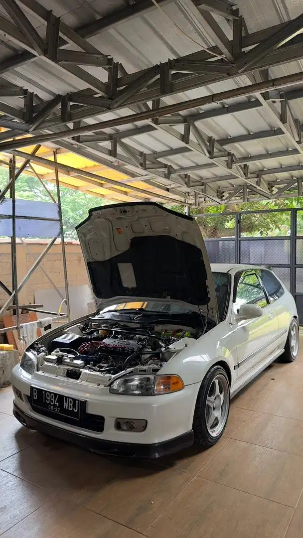 Civic estilo 1995 putih terawat mesin refresh