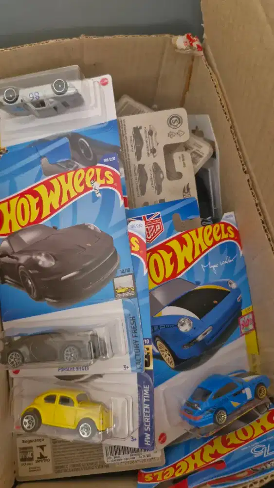 Hotwheels baru rata rata Porsche