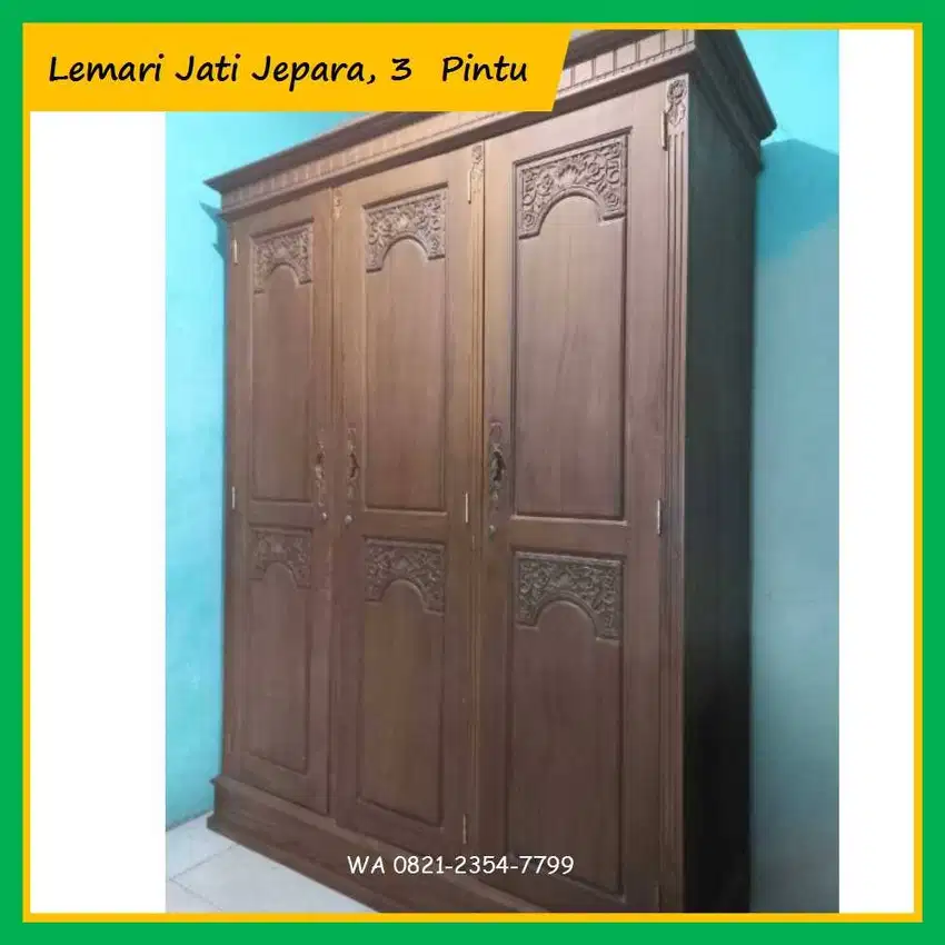 Jual Lemari Jati Bekas Kokoh dan Elegan Kota Padang