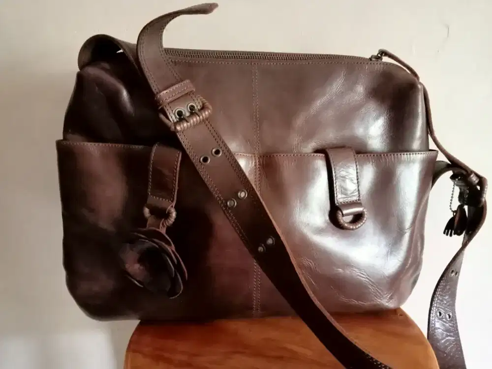 Tas kerja Kulit Sapi Pull Up