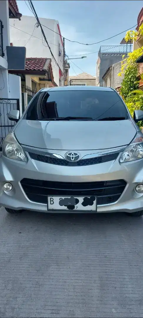 Avanza Veloz  Automatic 1500cc Tahun 2012