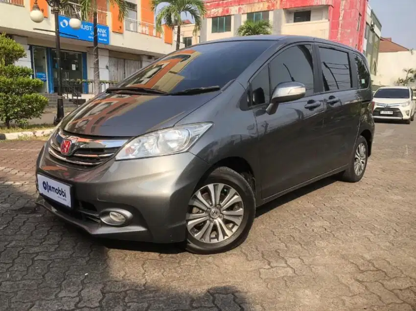 Pajak Panjang - Honda Freed 1.5 E Bensin-AT 2013 Abu (9OS)