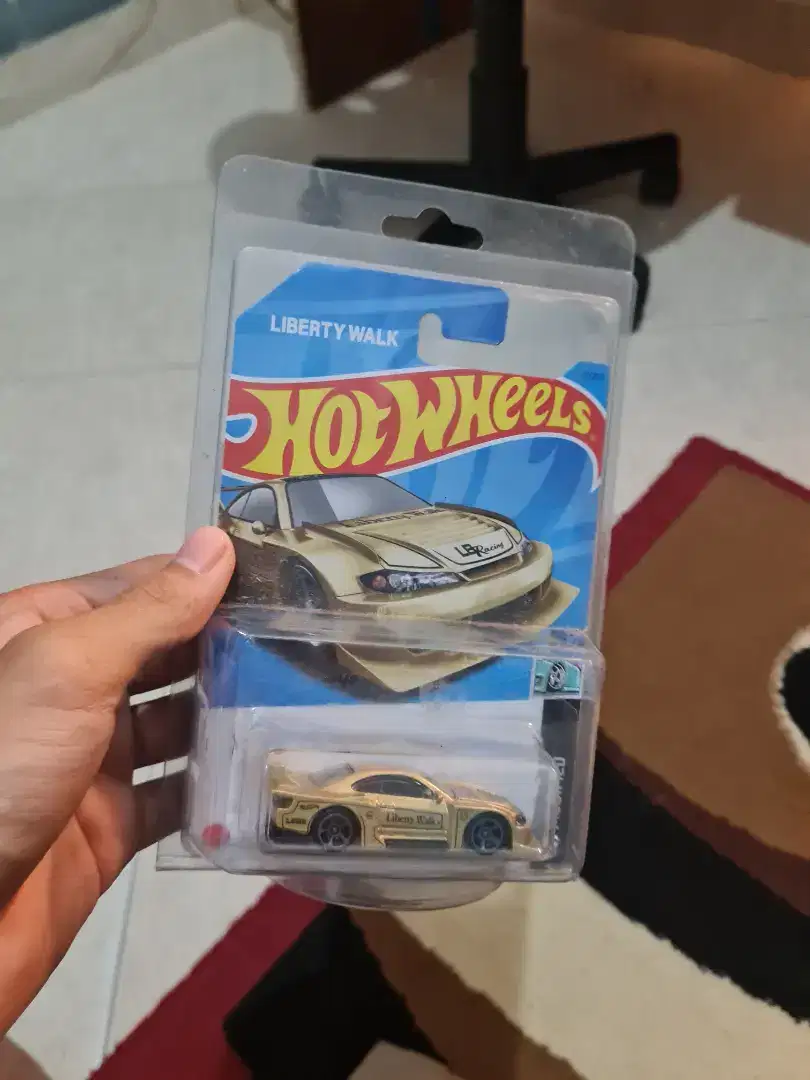 hotwheels nissan silvia S15 LBWK silhouette