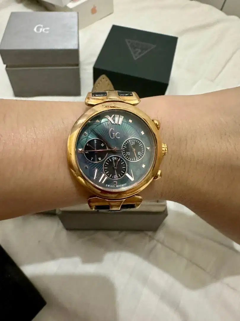 GC  like new FULL SET BOX DAN TAG