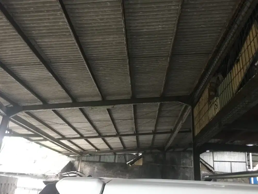 konstruksi baja berat