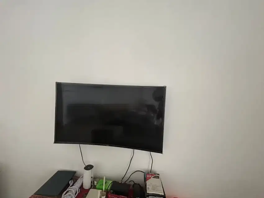 Breket tv LED 55-60+install