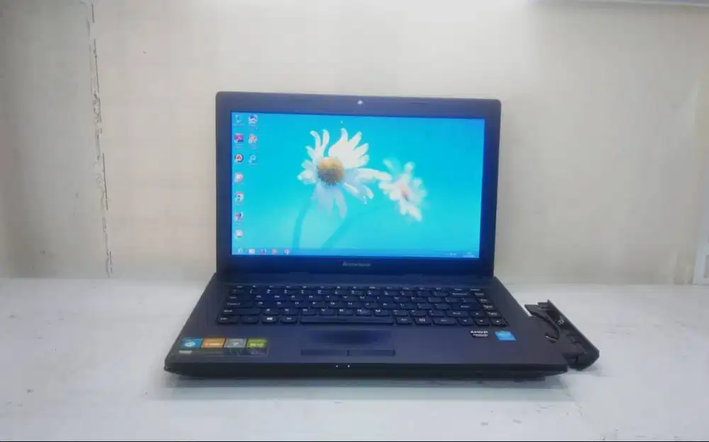 Jual Laptop Grafis Ringan Lenovo G400 Pentium 2020M/4gb/128 gb/14inci