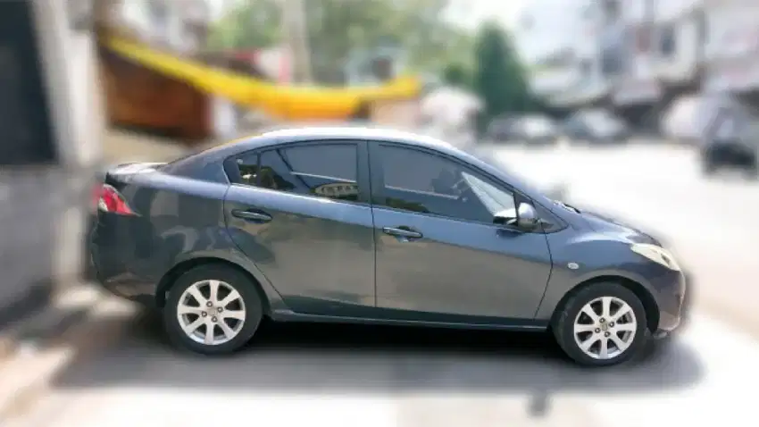 Mazda 2 Sedan 2010 1.5 Manual KM Rendah