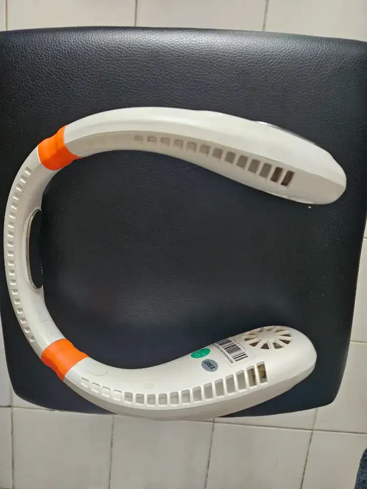 Kipas Angin Leher rechargeable