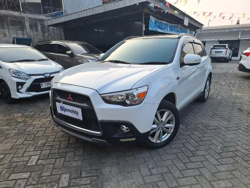 Mitsubishi Outlander Sport 2.0 PX Bensin-AT 2014 Putih /