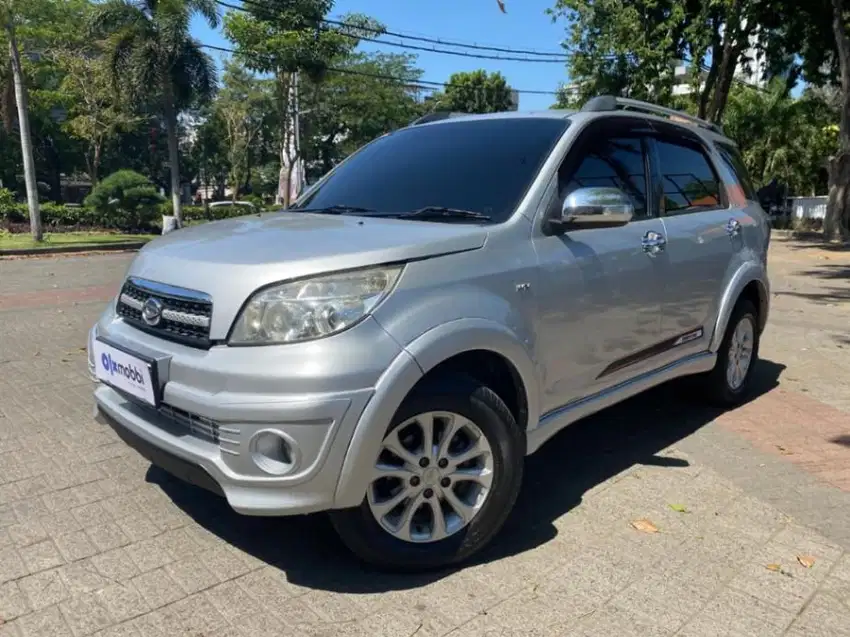 Daihatsu Terios 1.5 TX ADVENTURE Bensin-MT 2013 Silver LCAF