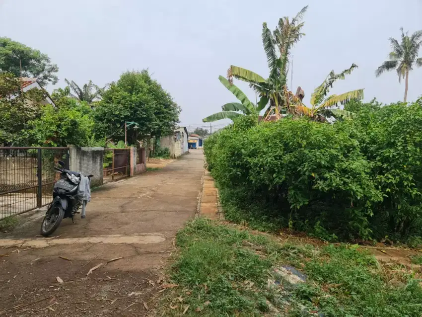 Dijual tanah murah 996 m2 harga 2.8 jt/m utk gudang di cikunir galaxy