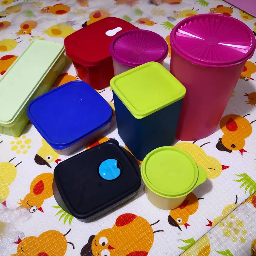 Take All Tupperware seken masih kedap , minus