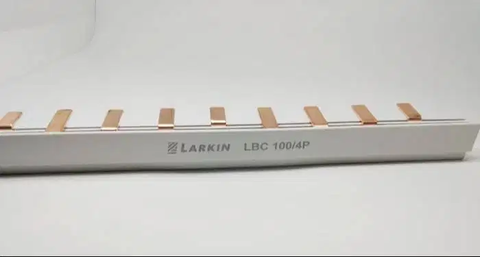 Larkin Busbar sisir 4p