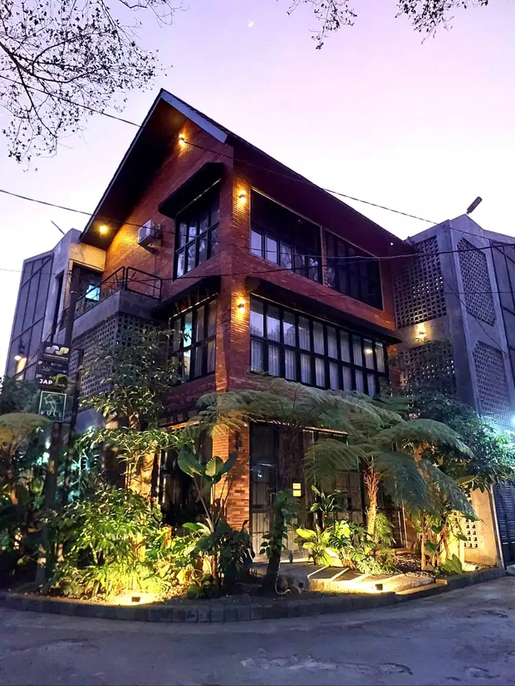 Kostel Eksklusif 21 Kamar di Maguwoharjo dekat Jogja Bay