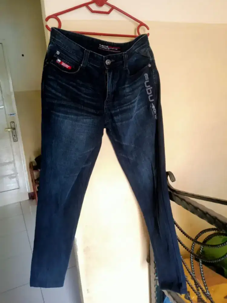 Di jual celana kaos fubu jeans size 30