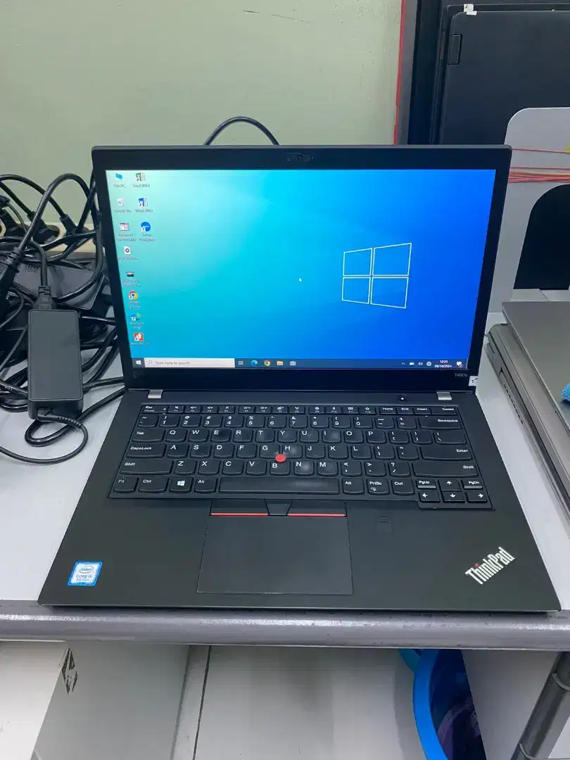 LAPTOP LENOVO THINKPAD T480S CORE I5 RAM 8 GB SSD 256 GB LAYAR 14 INCH