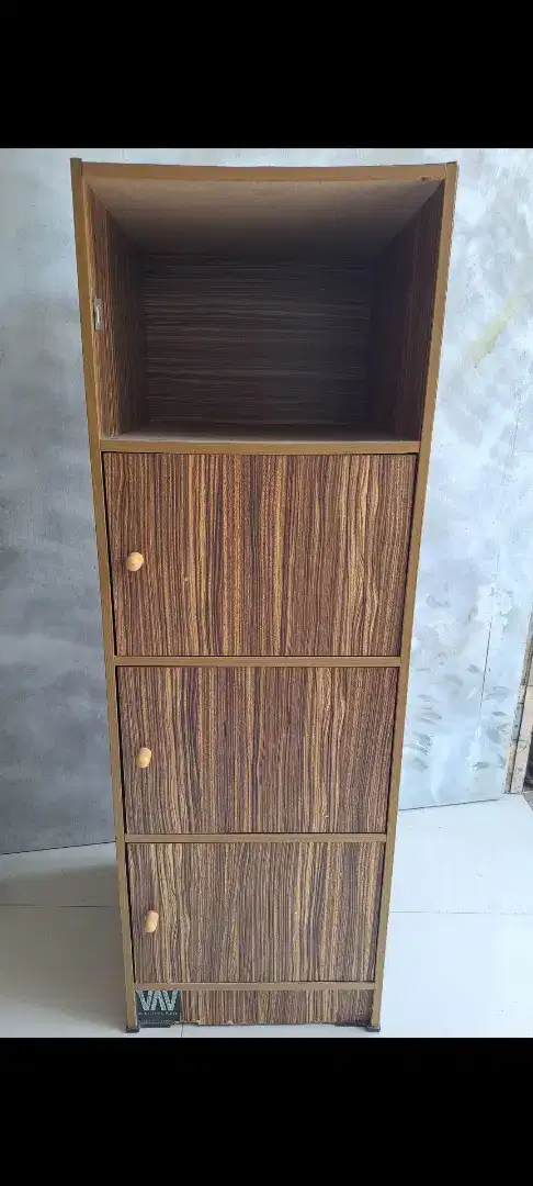 Lemari Kayu Empat Pintu Tinggi 120Cm Lebar 40Cm