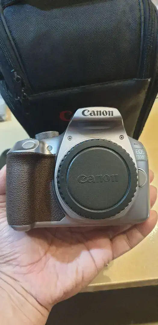 Canon 1300D kit 18 55 brown