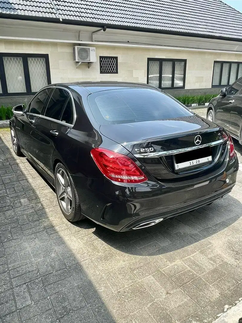 C250 (W205) amg full option km rendah