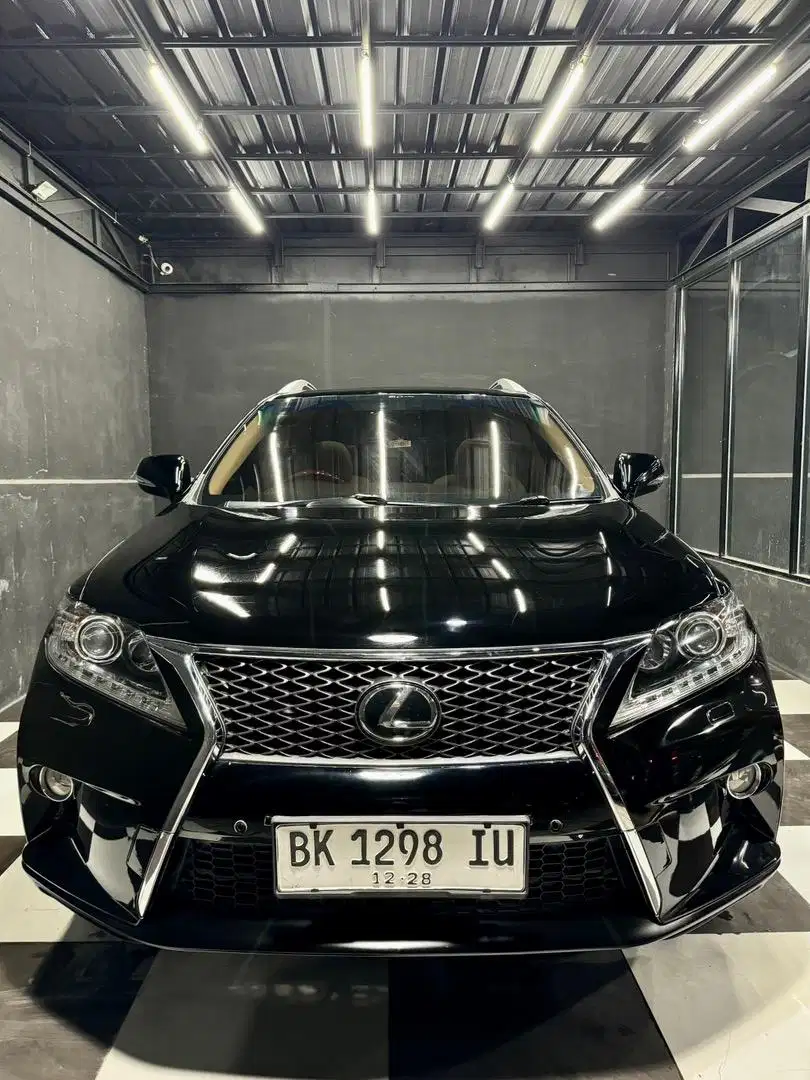 Lexus RX270  FSport A/T Tahun 2013 Facelift Seperti Baru