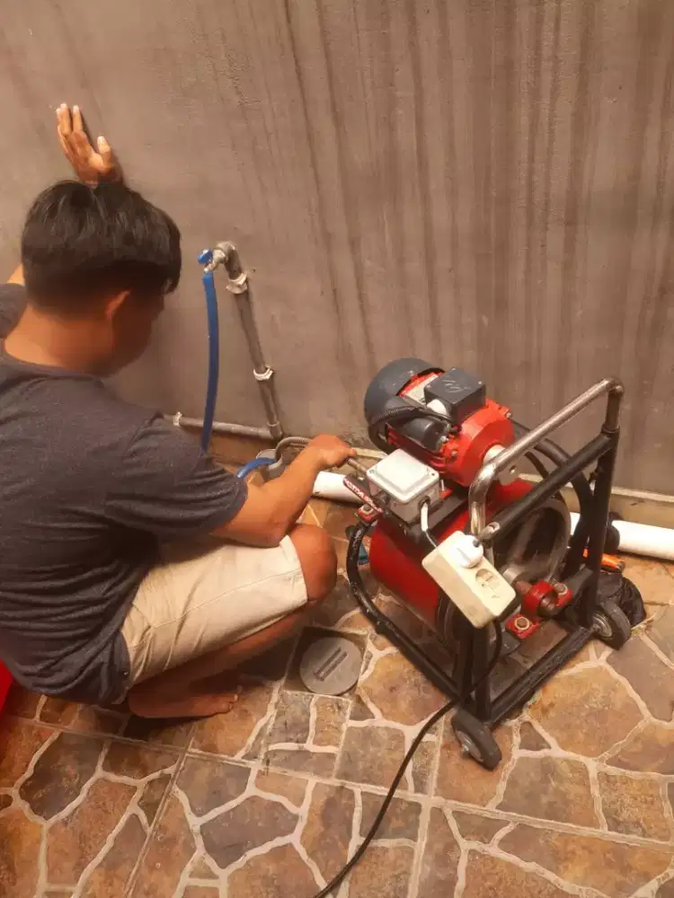 Tukang Melancarkan Pipa Saluran Air Mampet & Atasi WC Toilet Tersumbat