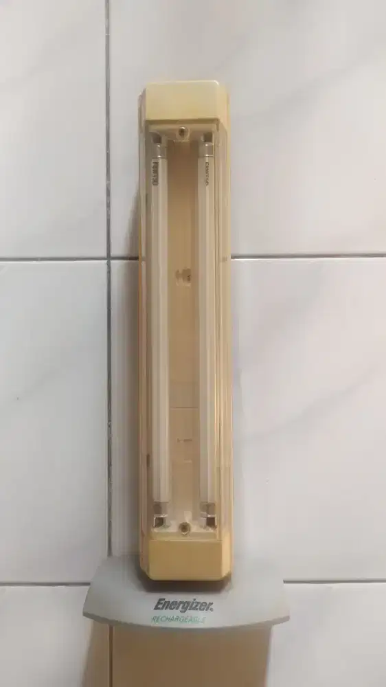 Energizer lampu darurat