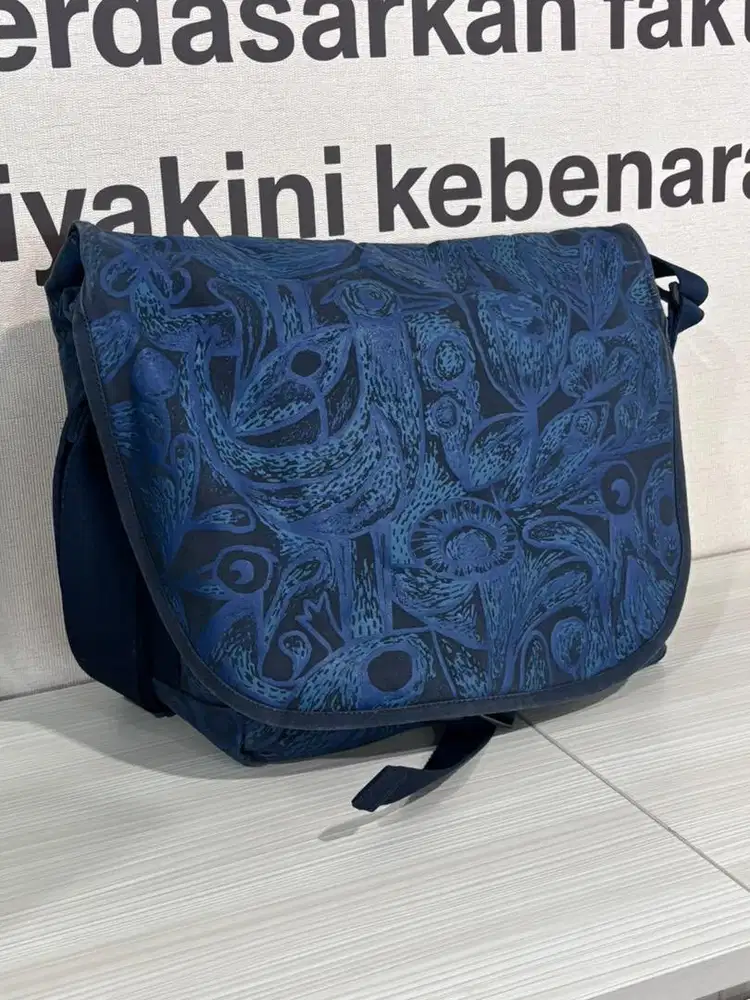 Messenger Bag Selempang Canvas, merek Sackai muat Laptop 13”inc