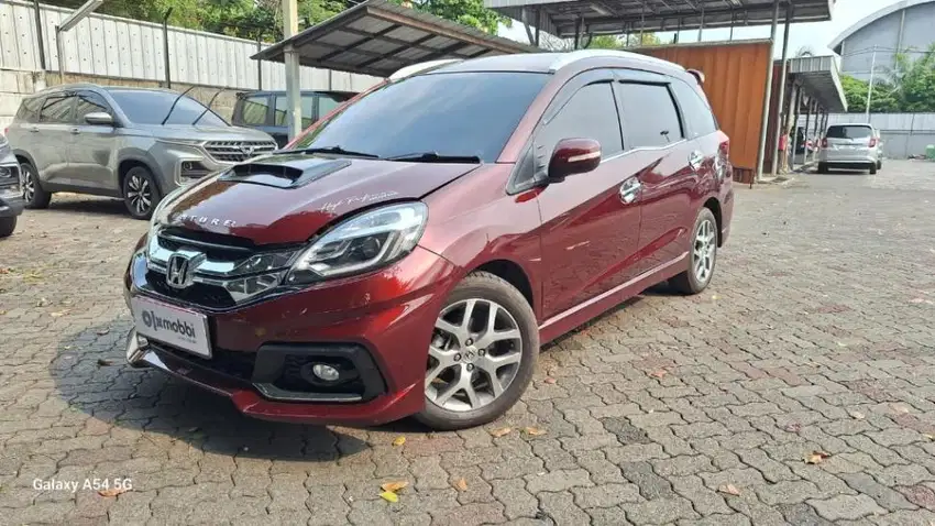 DP Rendah - Honda Mobilio 1.5 RS Bensin-AT 2015 Merah tua (1ET)