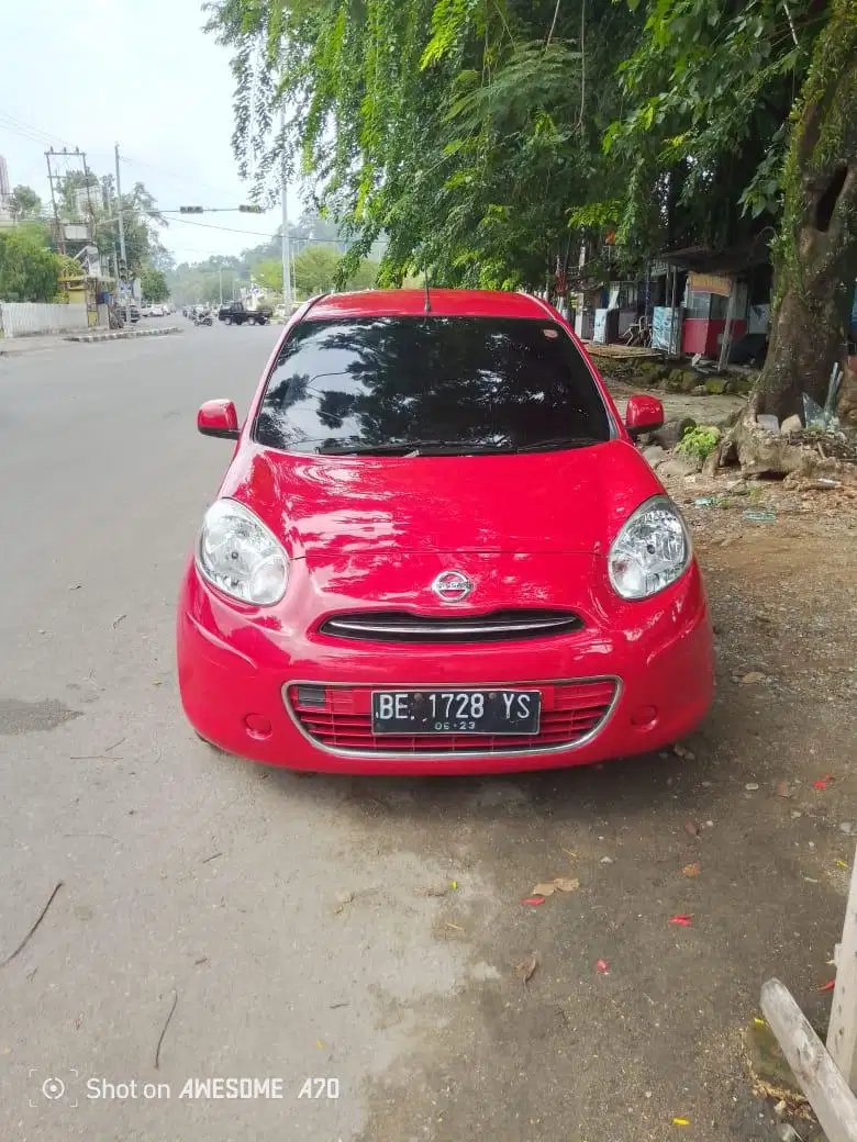 DIJUAL MURAH NISSAN MARCH 2013 88 JUTA NEGO