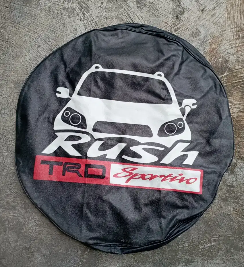 Cover ban serep mobil toyota rush