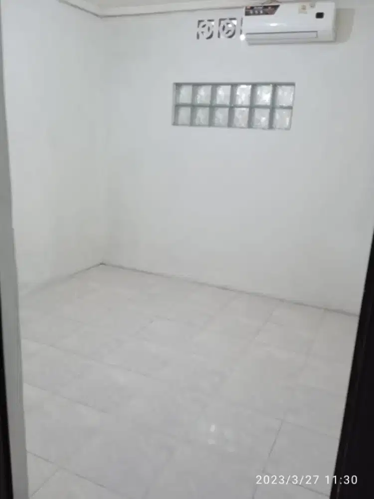 Kontrakan keluarga muda