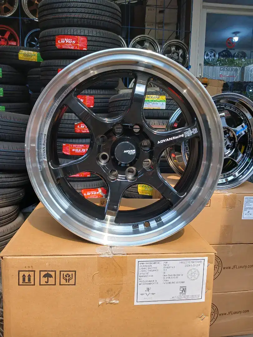 Advan rgd2 ring 15x7 pcd 4x100/114,3 ET 38 vios avanza xenia