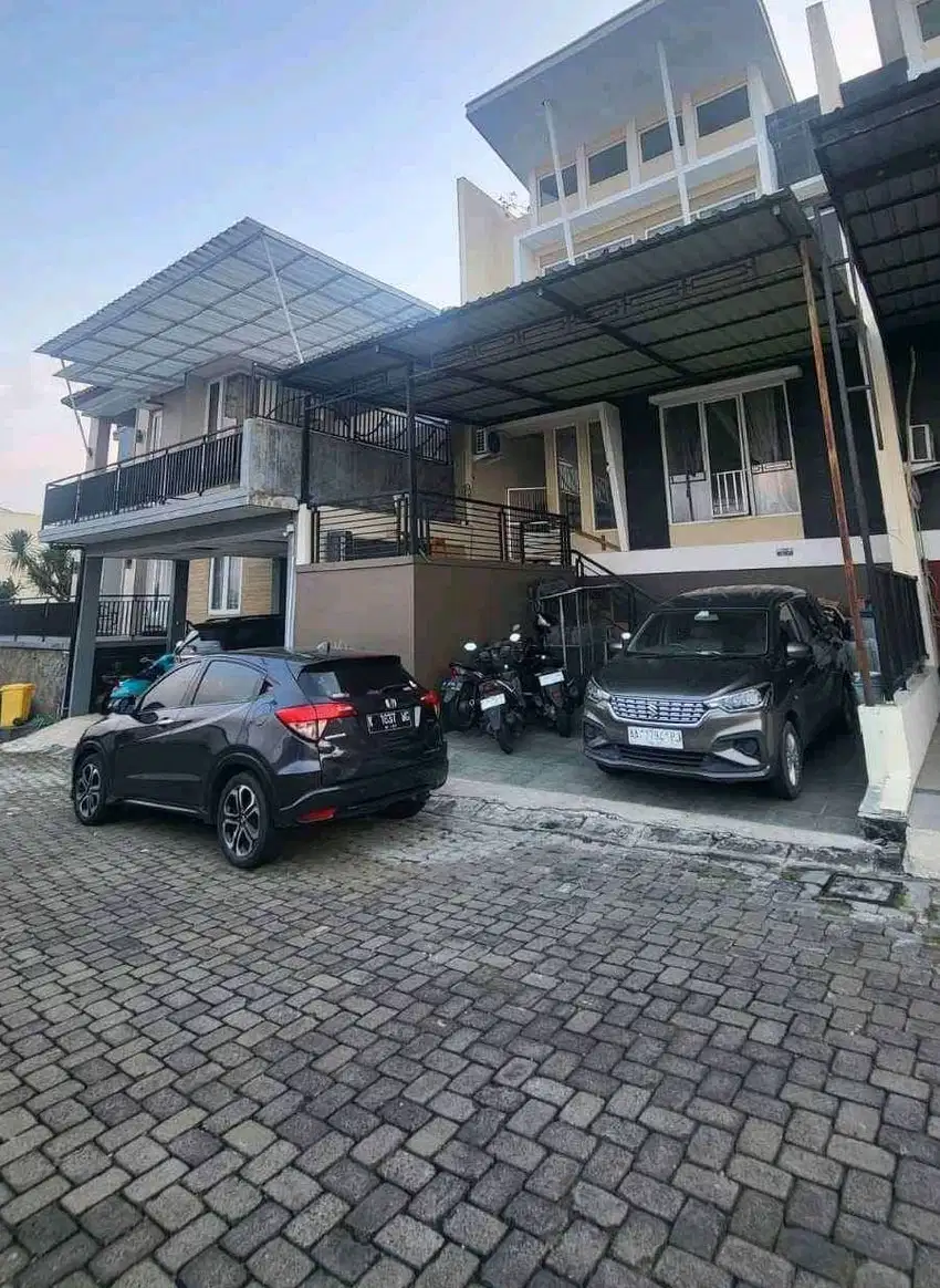 DIJUAL BU RUMAH MEWAH DI GRAHA WAHID SEMARANG