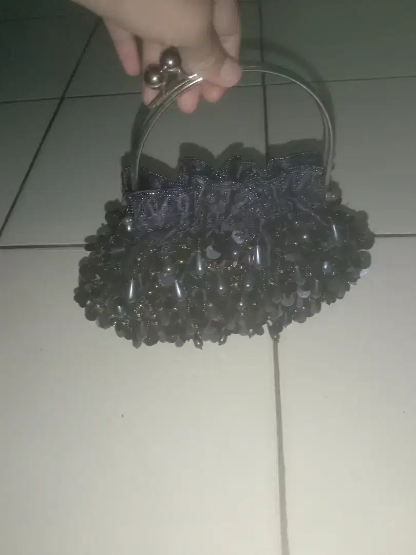Tas model dulu dan elegan