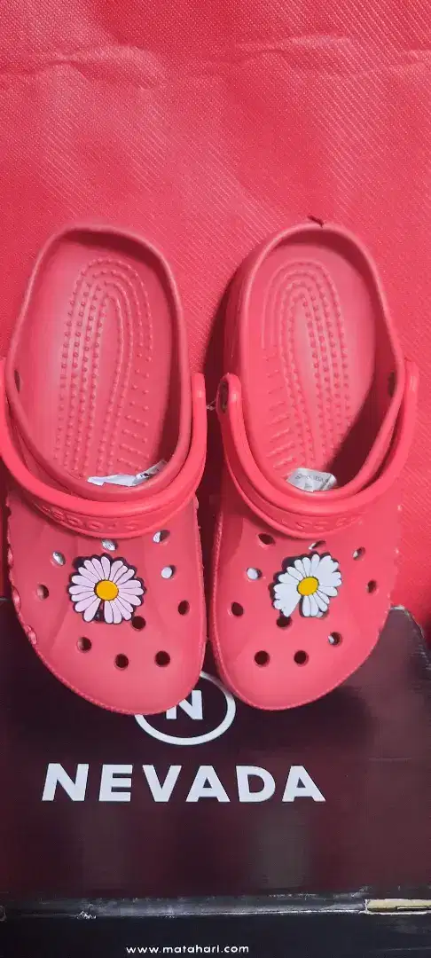 Sandal crocs riject