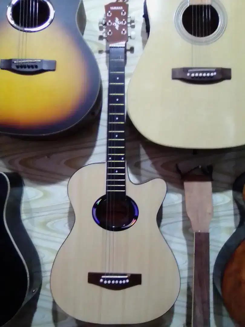 Gitar akustik model yamaha apx, garansi servis 100% gratis