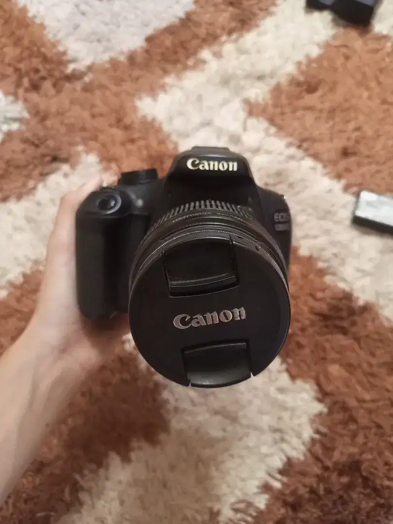 CANON EOS 1200D