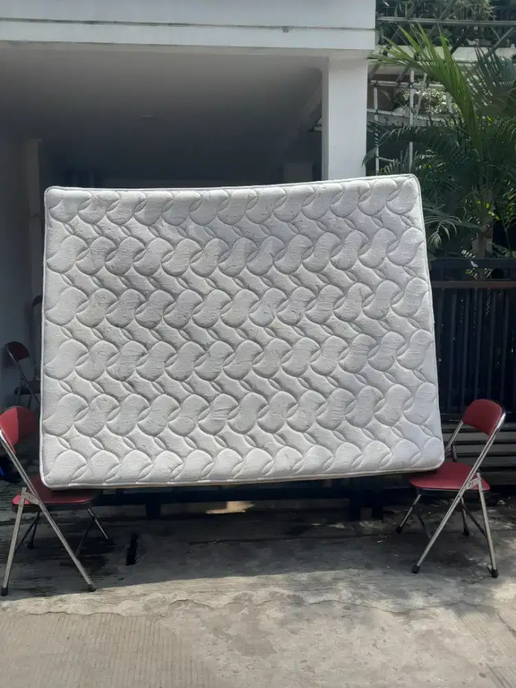 Jasa cuci kasur sofa jok mobil