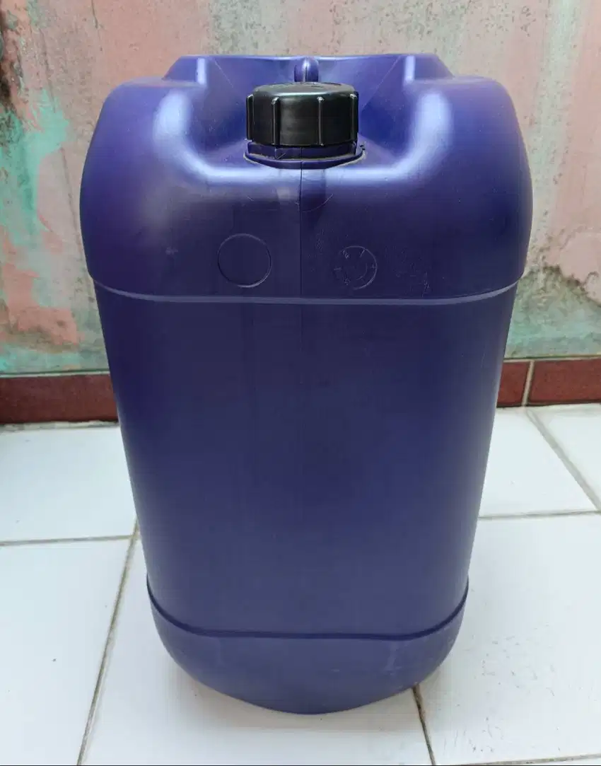 jerigen tahan kimia 35 kg / liter biru tebal kuat kokoh