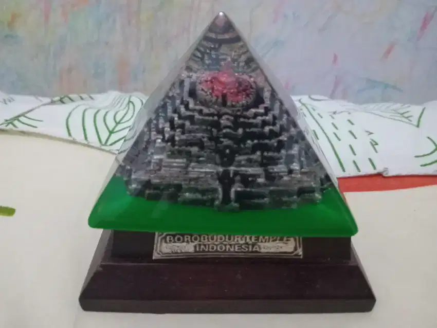 MINIATUR CANDI BOROBUDUR LIMAS 7X7X10 CM