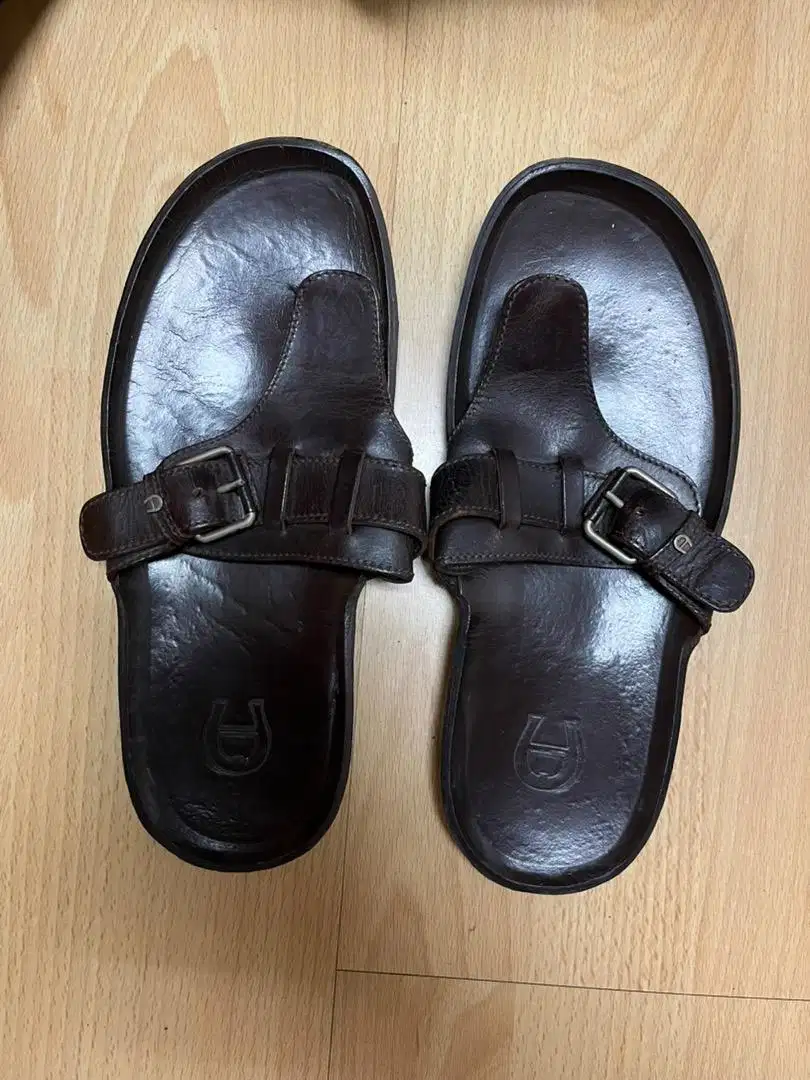 Sandal kulit aigner original