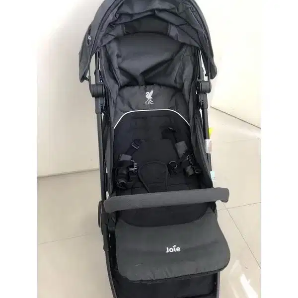 Stroller joie pact flex edisi Liverpool