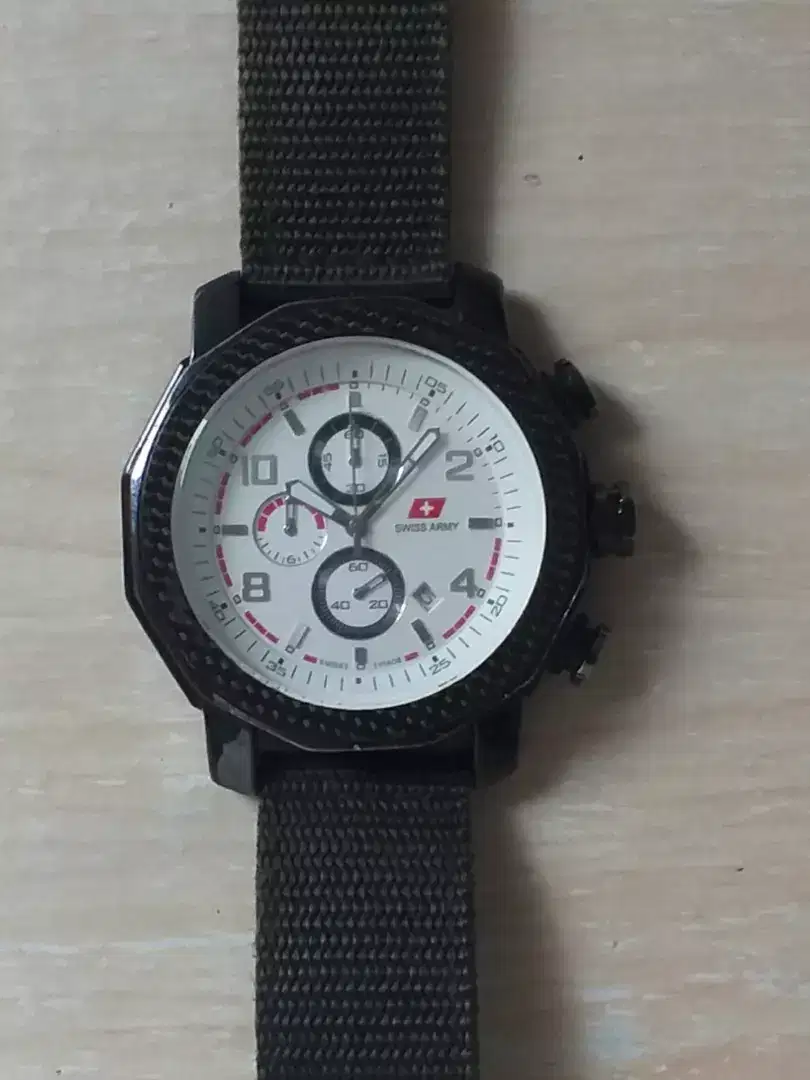 Jual jam tangan pria Swiss Army